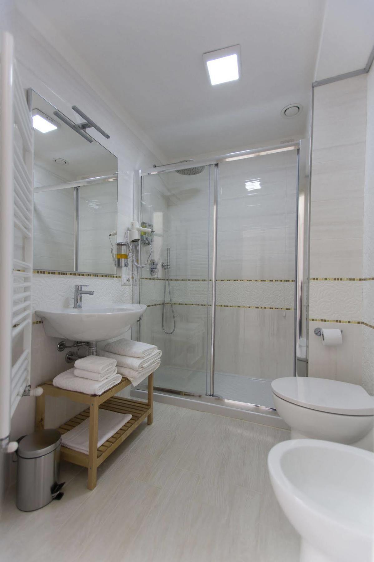 Brezza Marina Luxury Rooms Cagliari Eksteriør billede